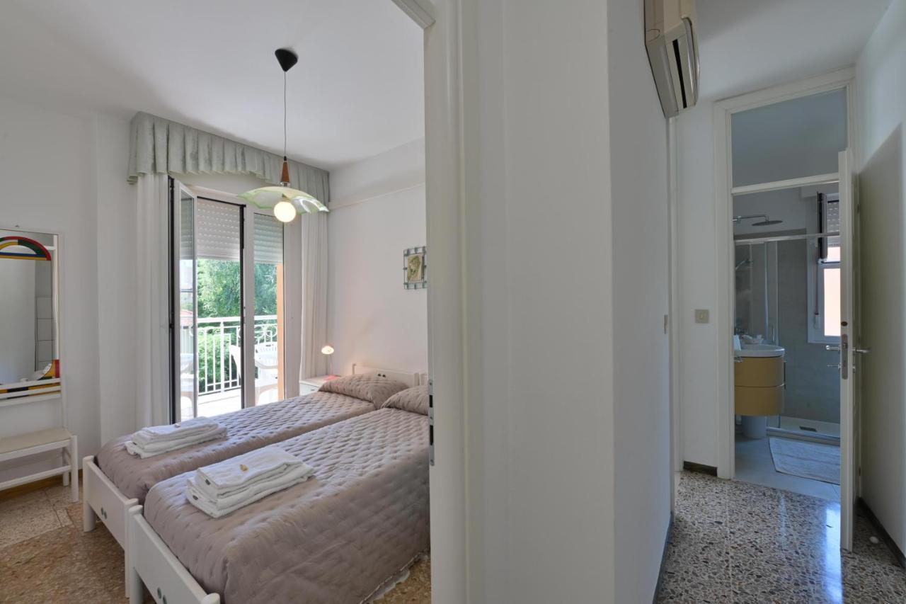 Residence Mariavittoria Lido di Jesolo Exteriör bild