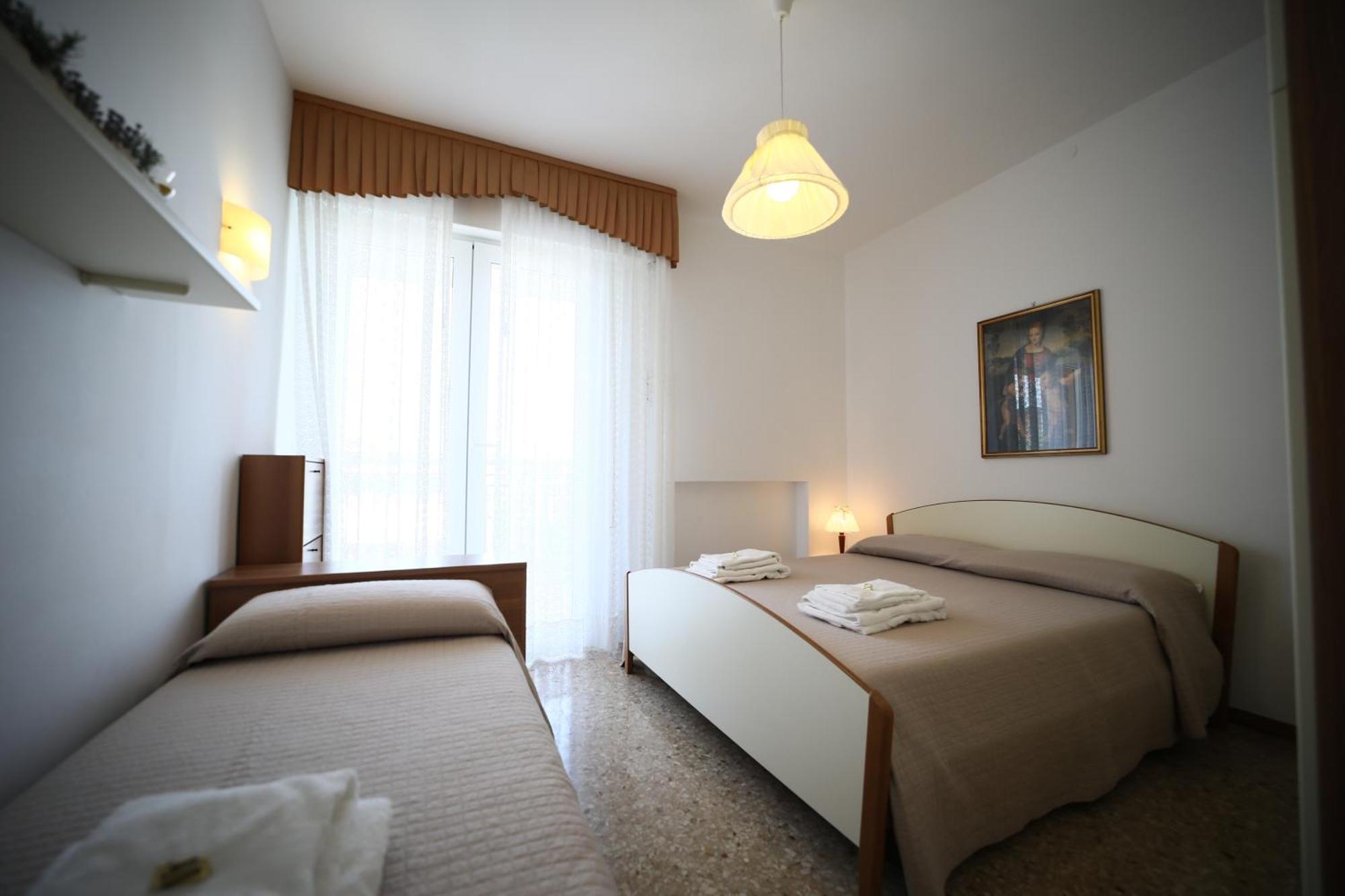Residence Mariavittoria Lido di Jesolo Exteriör bild