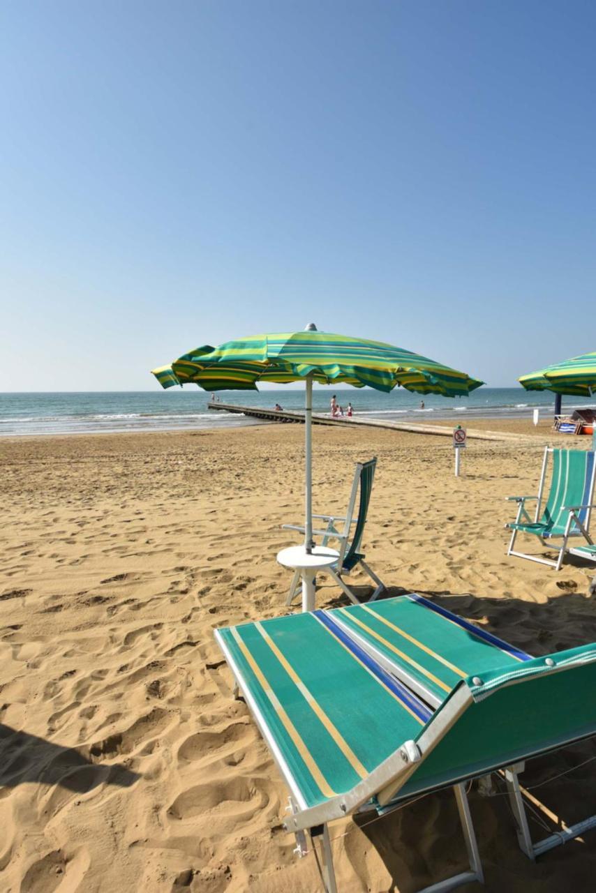 Residence Mariavittoria Lido di Jesolo Exteriör bild